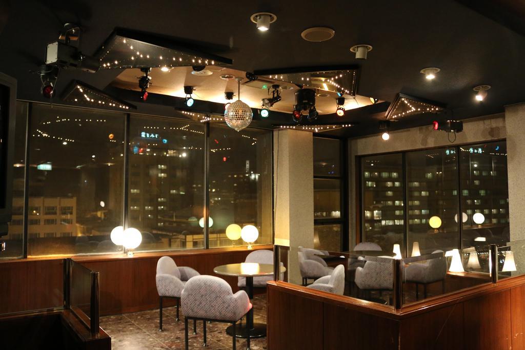 Hotel Sankeien Sapporo Exteriör bild