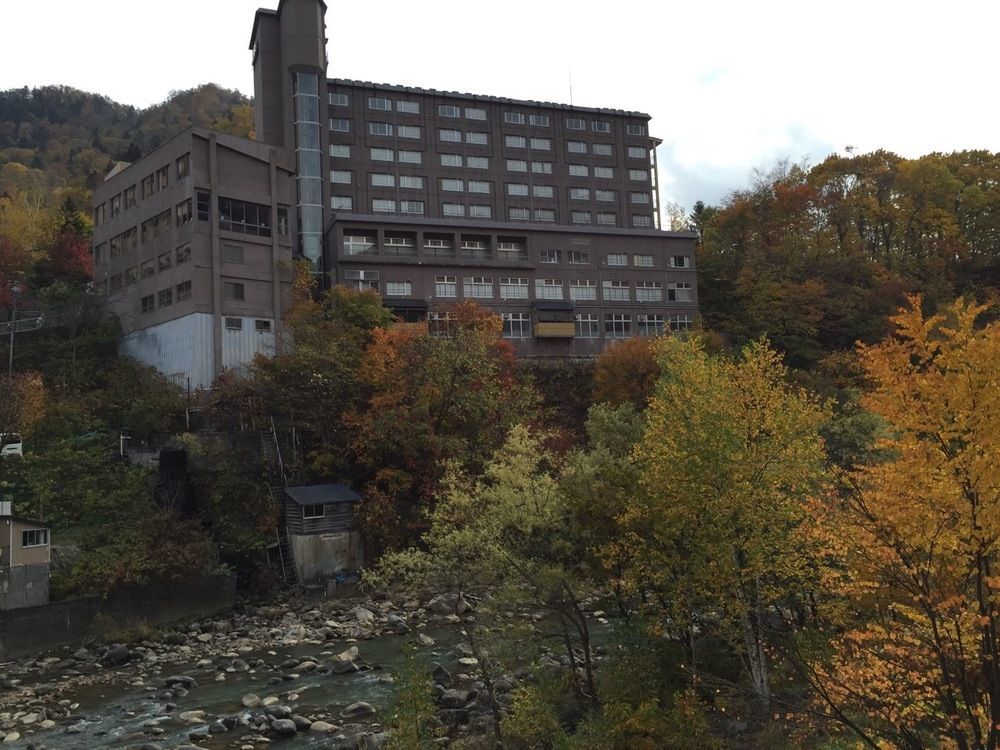Hotel Sankeien Sapporo Exteriör bild