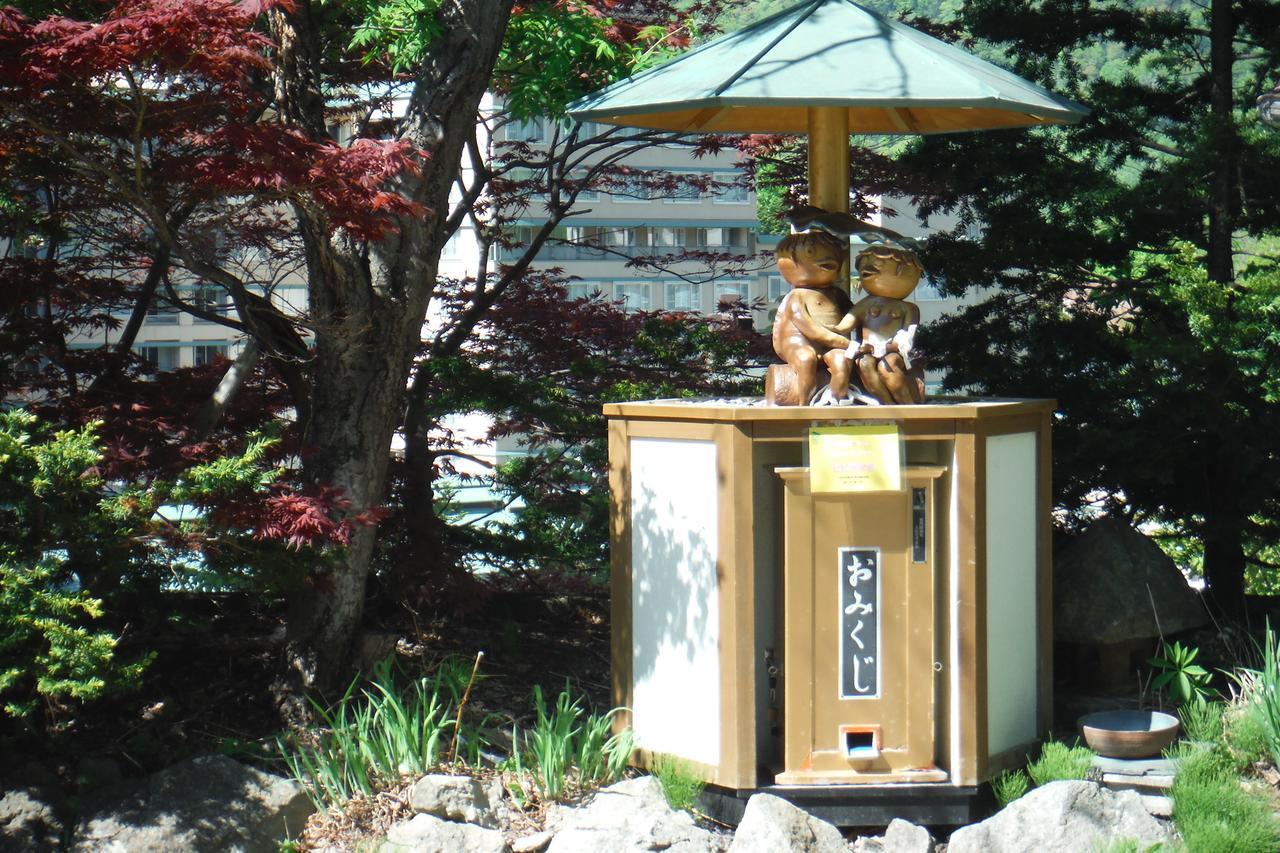 Hotel Sankeien Sapporo Exteriör bild