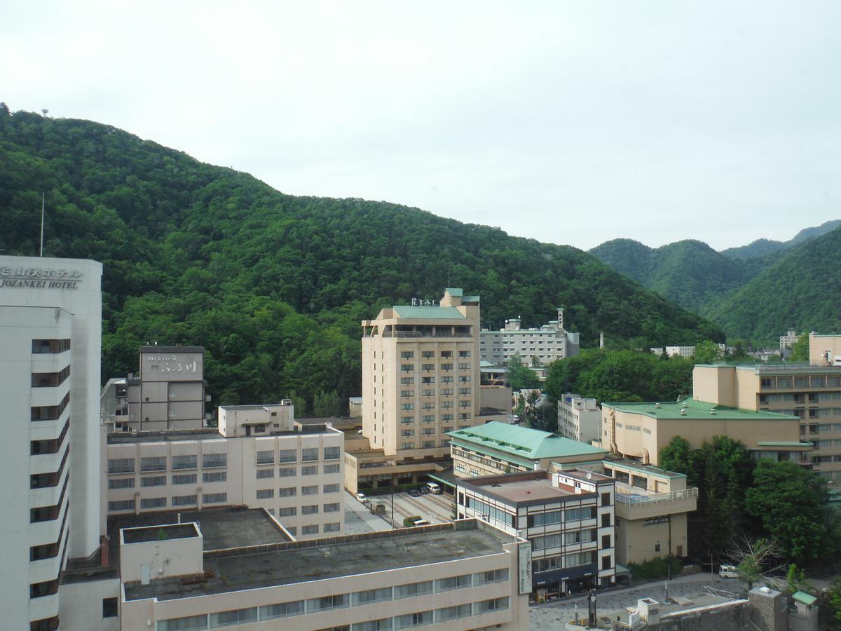 Hotel Sankeien Sapporo Exteriör bild